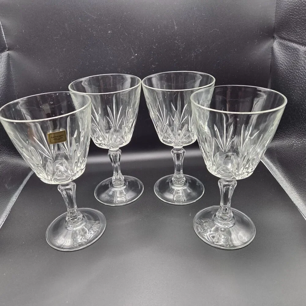Vintage Set of 4 Luminarc Verrerie d'Arques France Crystal Wine Glasses